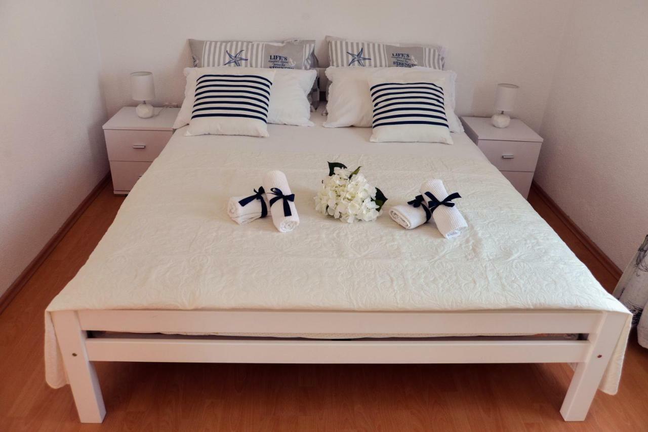 City Roof Top Apartment Cambi คาชเตลา ภายนอก รูปภาพ